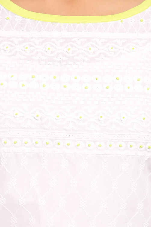 White Straight Cotton Indie Top image number 4
