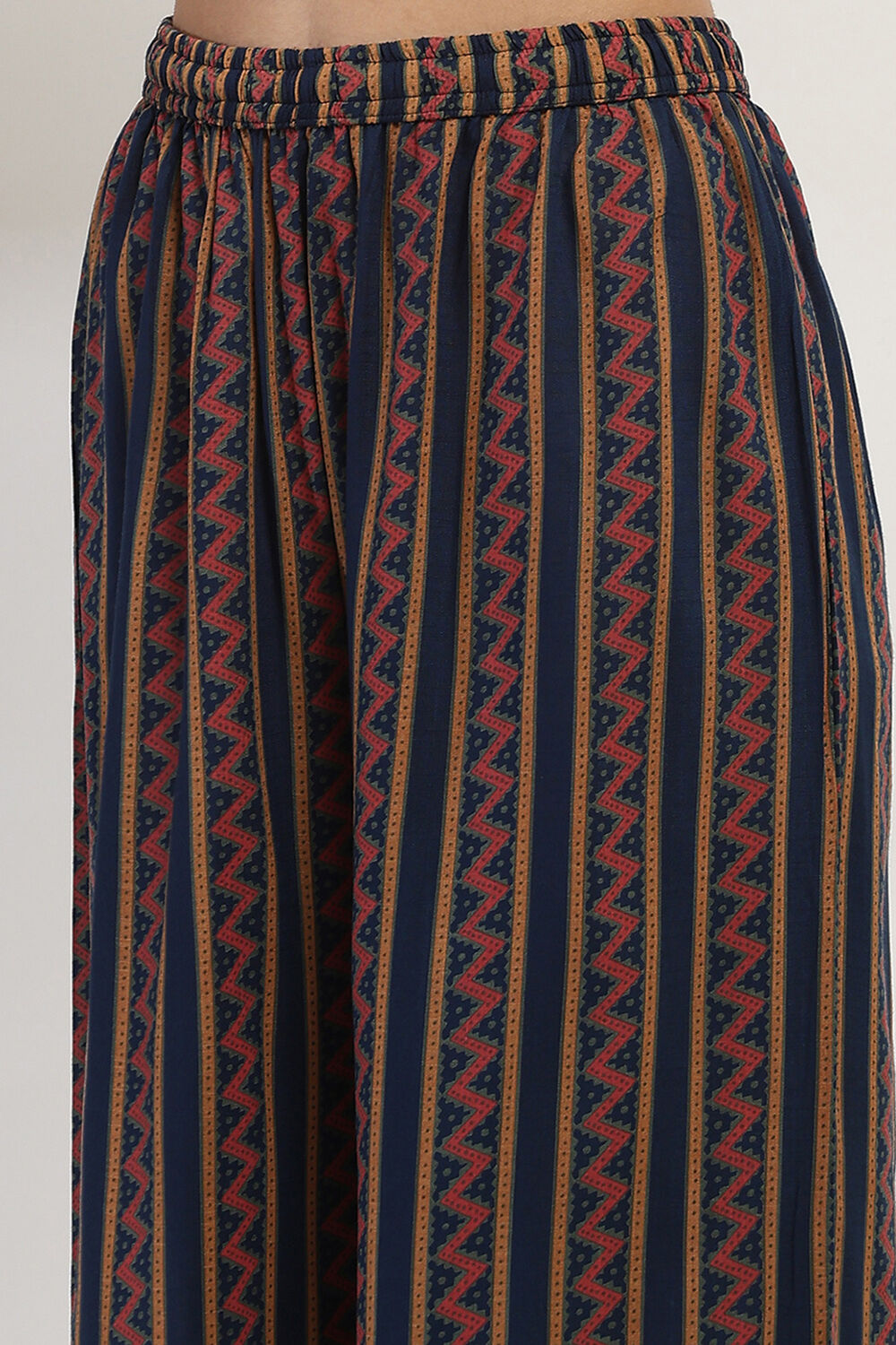 Navy Blue Printed Straight Kurta Set image number 2