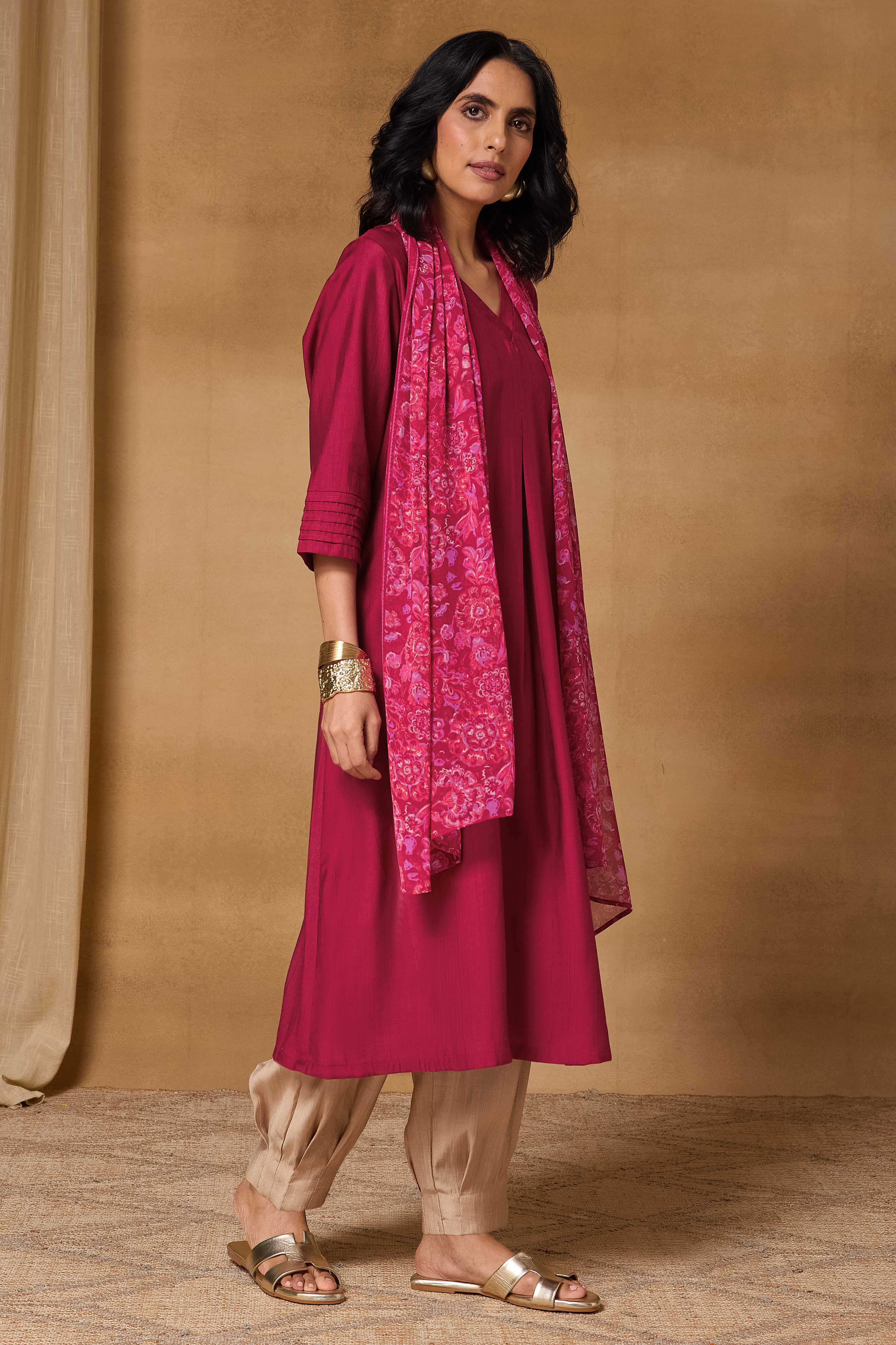 Fuschia Viscose Blend Straight Solid Kurta image number 5