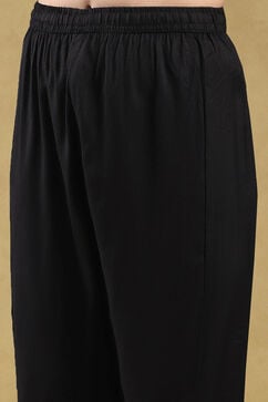 Black Viscose Blend Solid Straight Suit Set image number 2