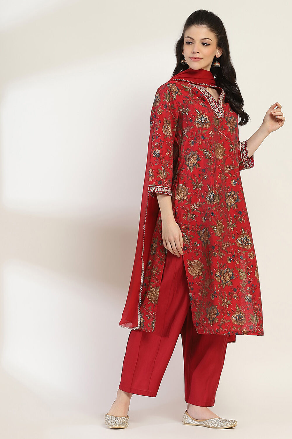 Yellow Cotton Blend Straight Suit Set image number 5