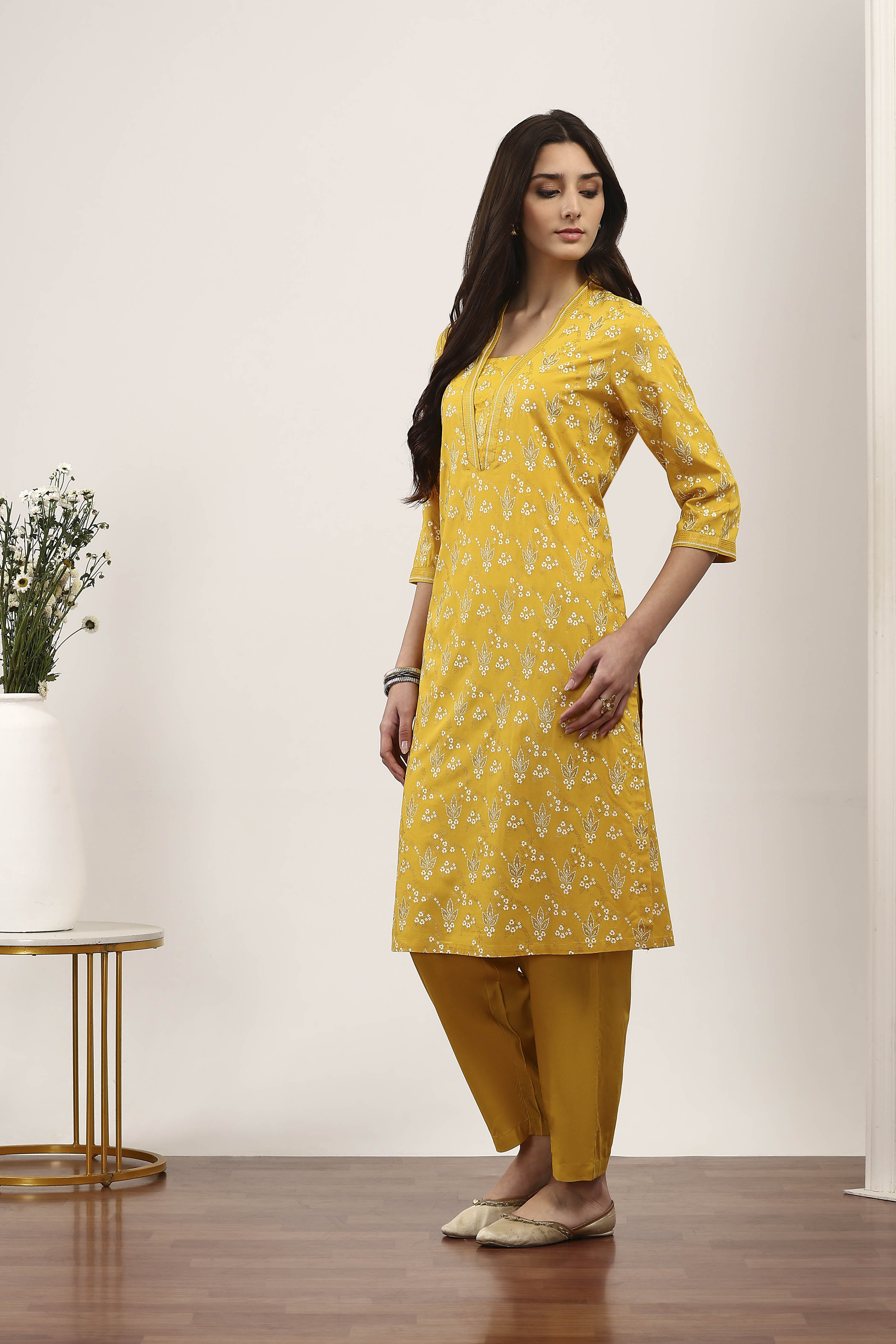 Pink Viscose Rayon Kurta Pants Set image number 3