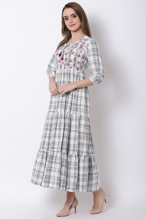 White Cotton Dress image number 2