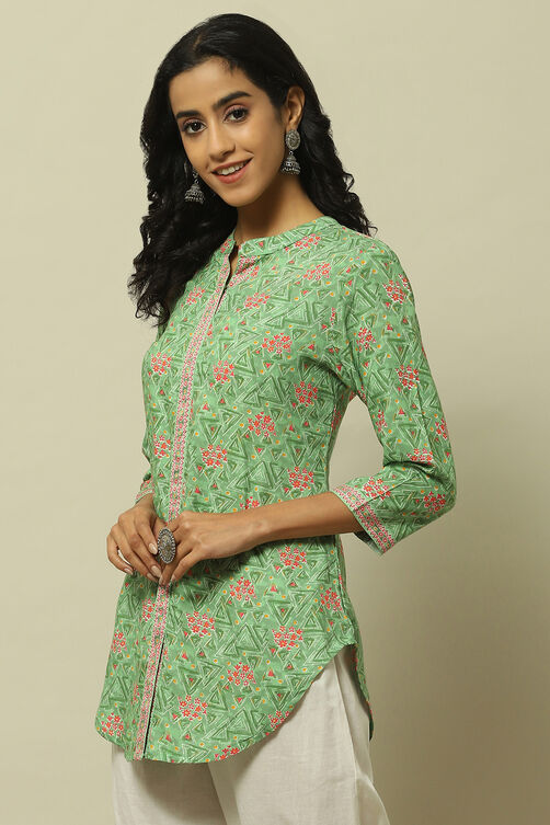 Green Floral Printed Straight Kurti image number 2