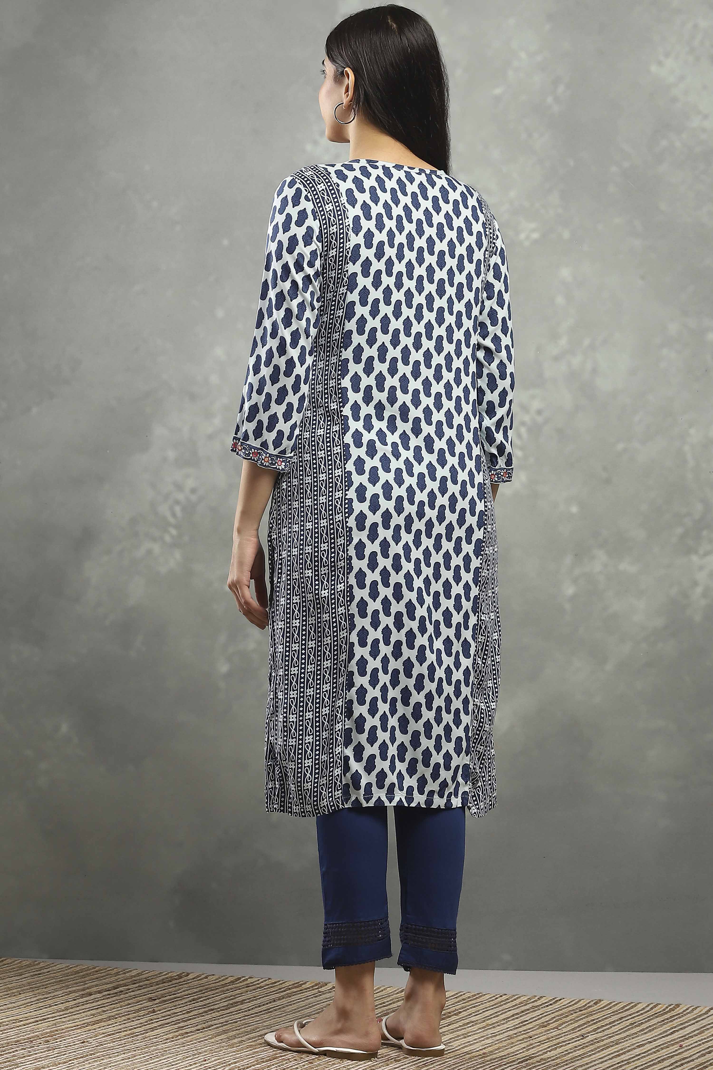 Blue Viscose Straight Kurta Pants Set image number 4