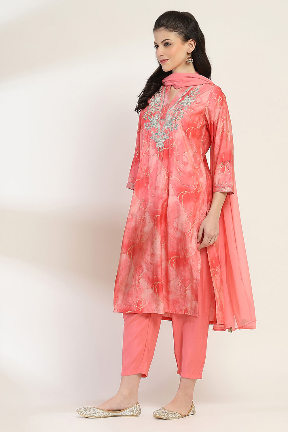 Pink Printed Straight Suit Set image number 3