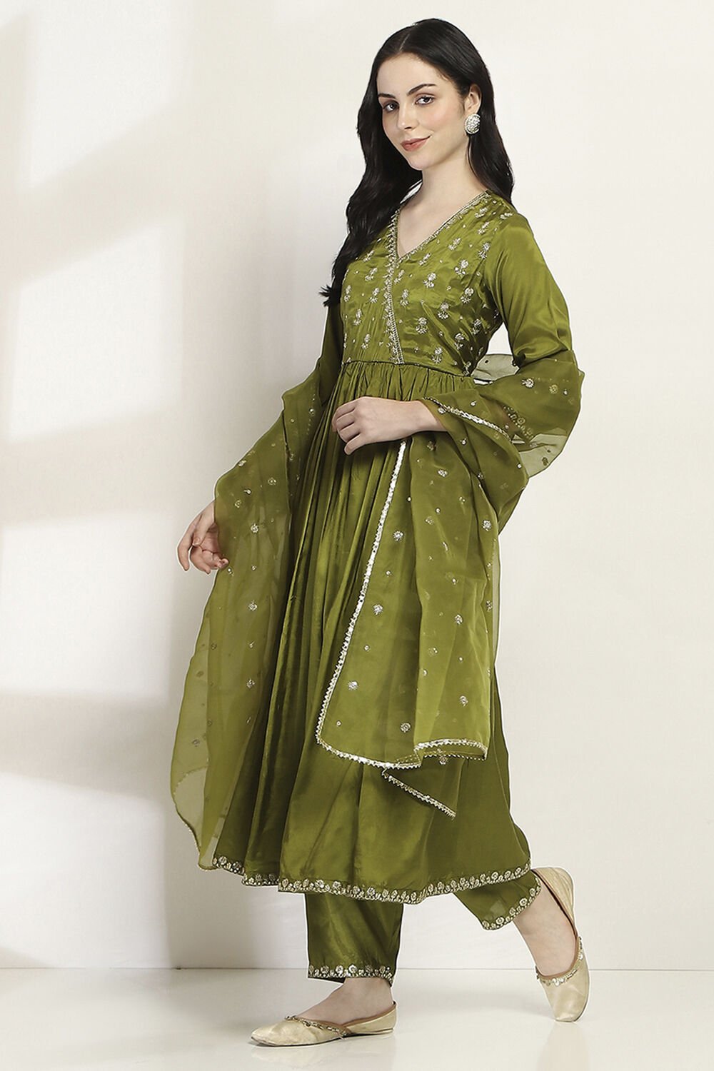 Green Gathered Kalidar Suit Set image number 4