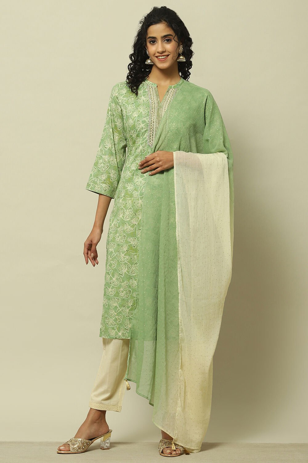 Blue Cotton Blend Printed Kurta & Pants Suit Set image number 7