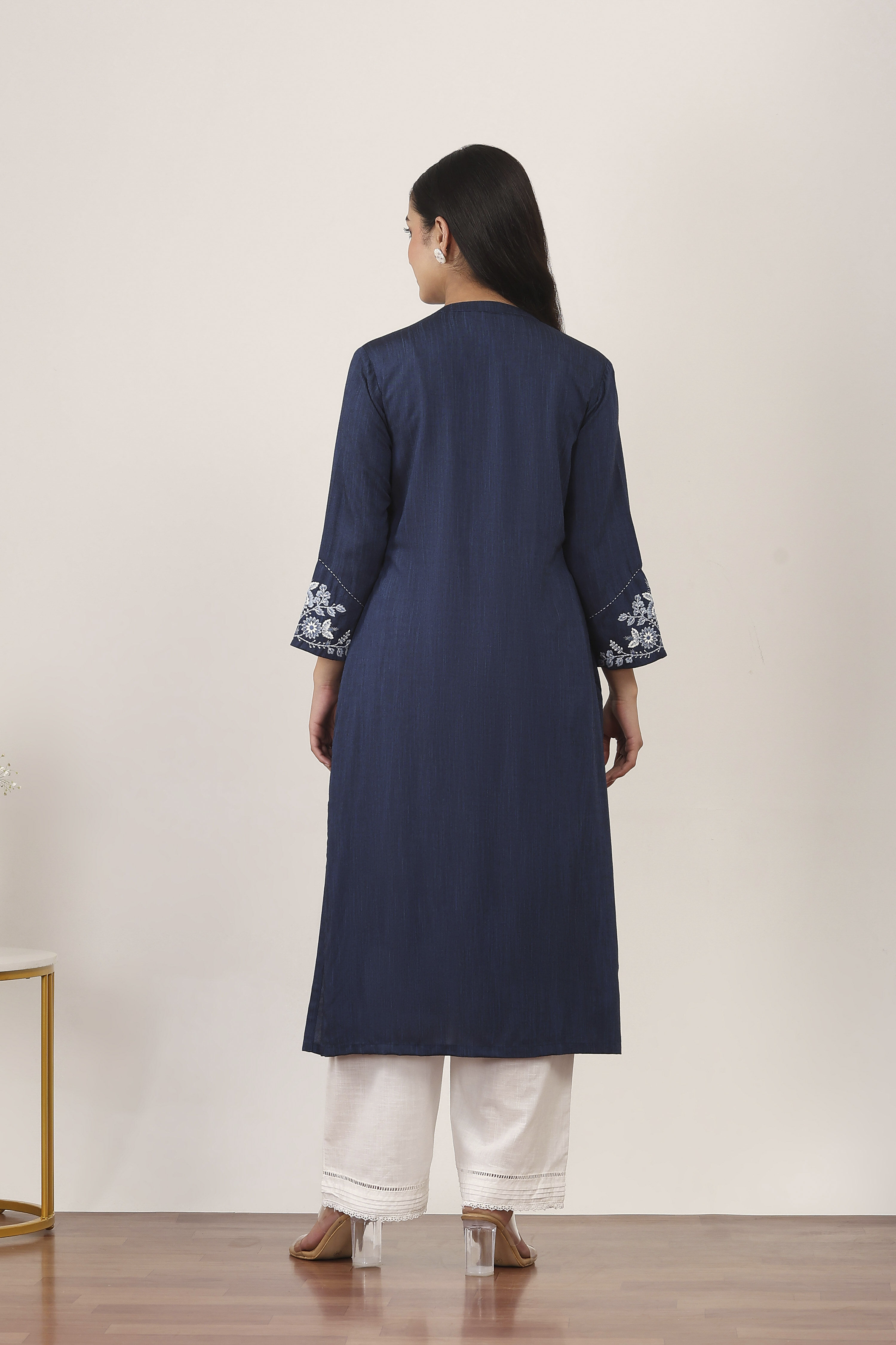 Blue Polyviscose Straight Kurtas image number 3