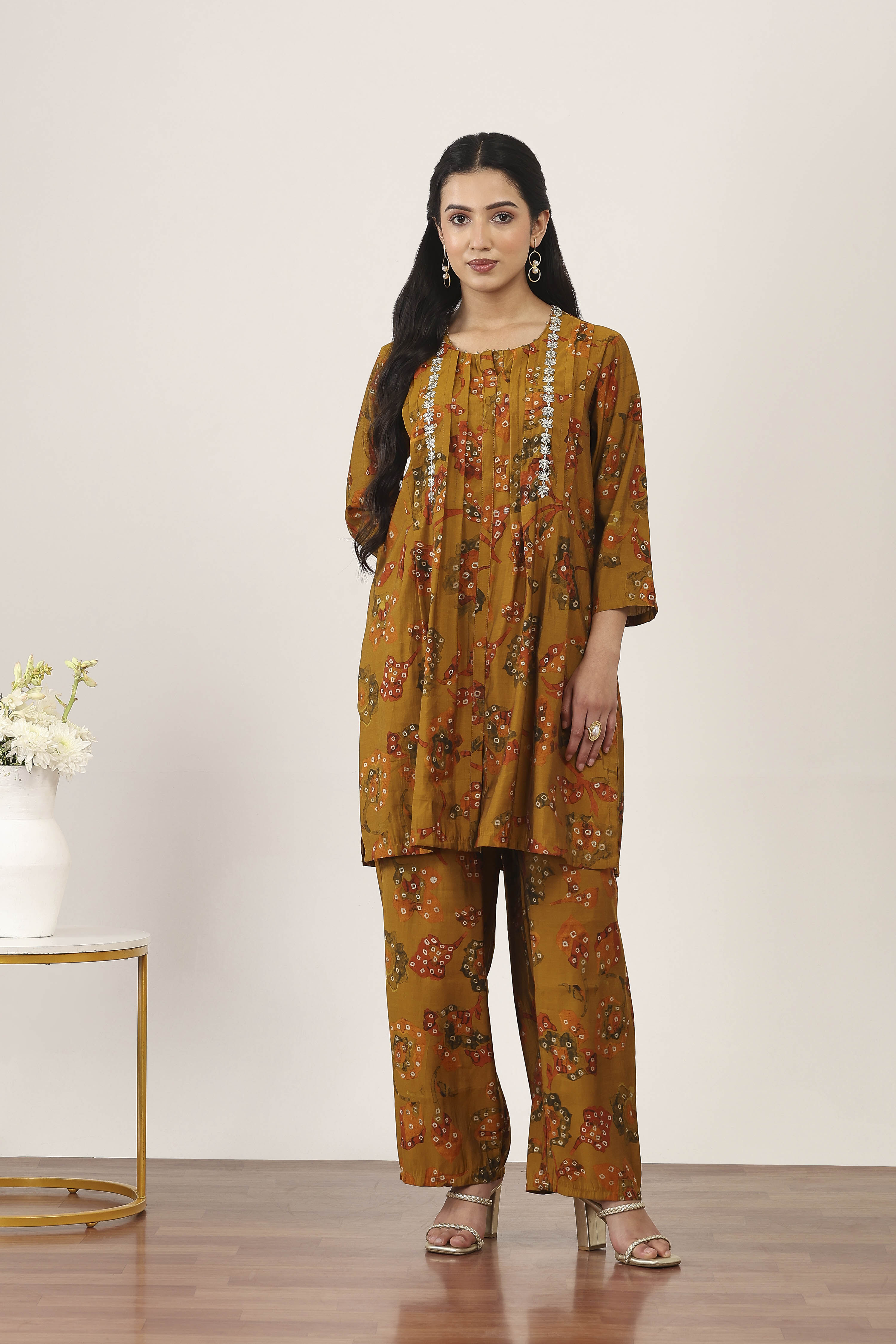 Green Viscose Polyester Viscose Rayon Kurta Pants Set image number 6