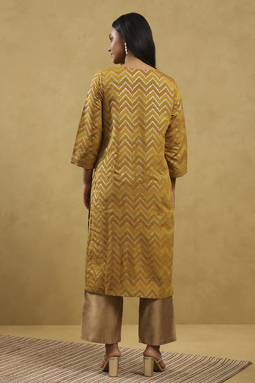 Yellow Viscose Blend Printed Straight Kurta image number 4