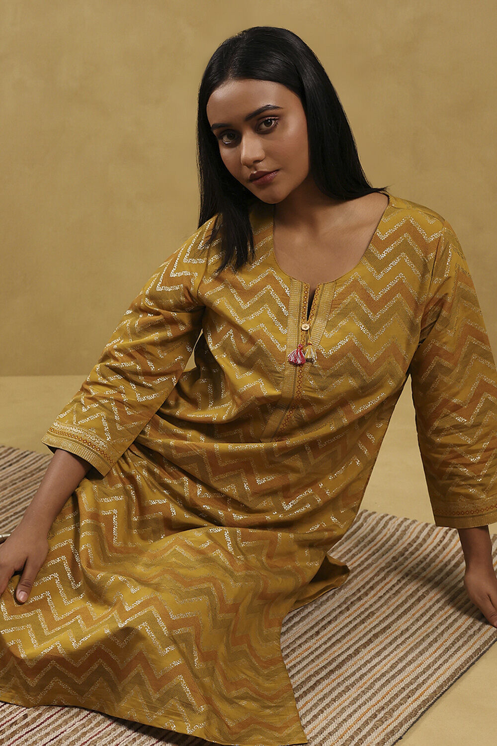 Yellow Viscose Blend Printed Straight Kurta image number 0