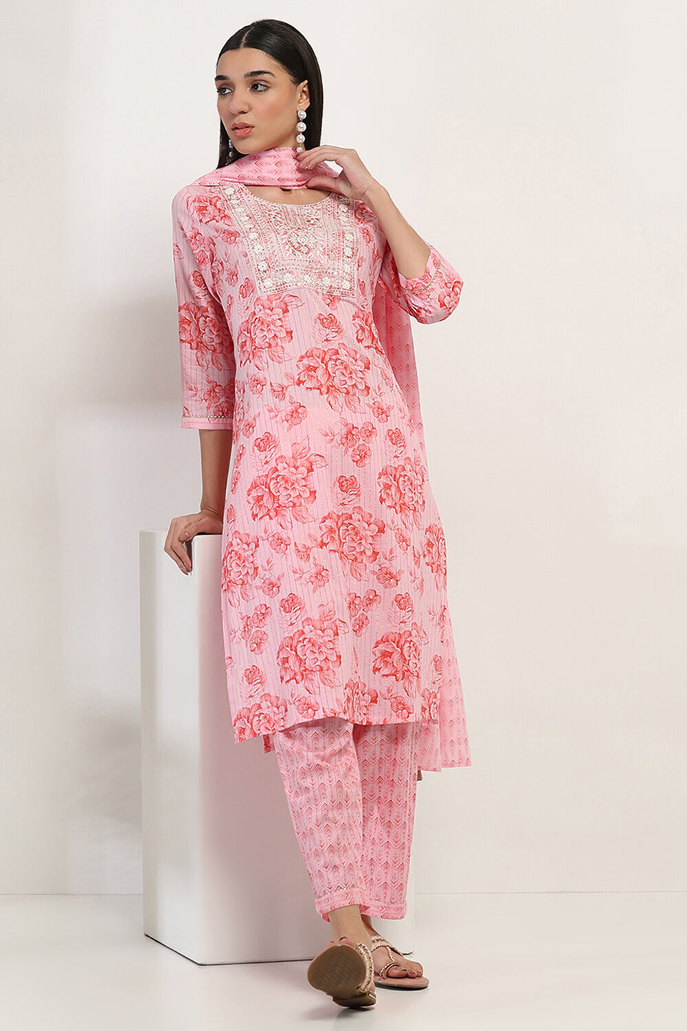 Pink Cotton Printed Straight Suit Set image number 0