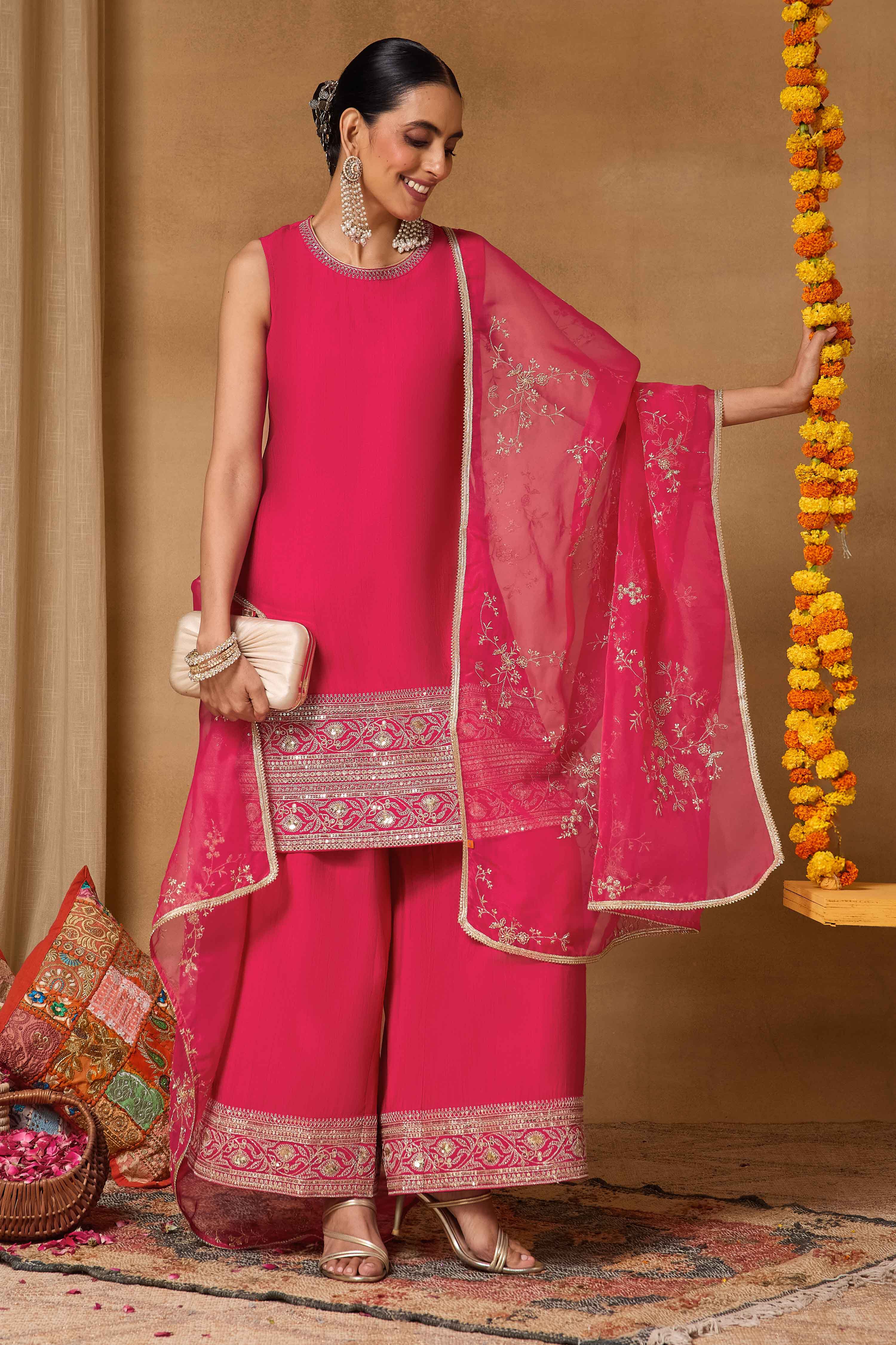 Pink Viscose Blend Straight Solid Suit Set image number 10