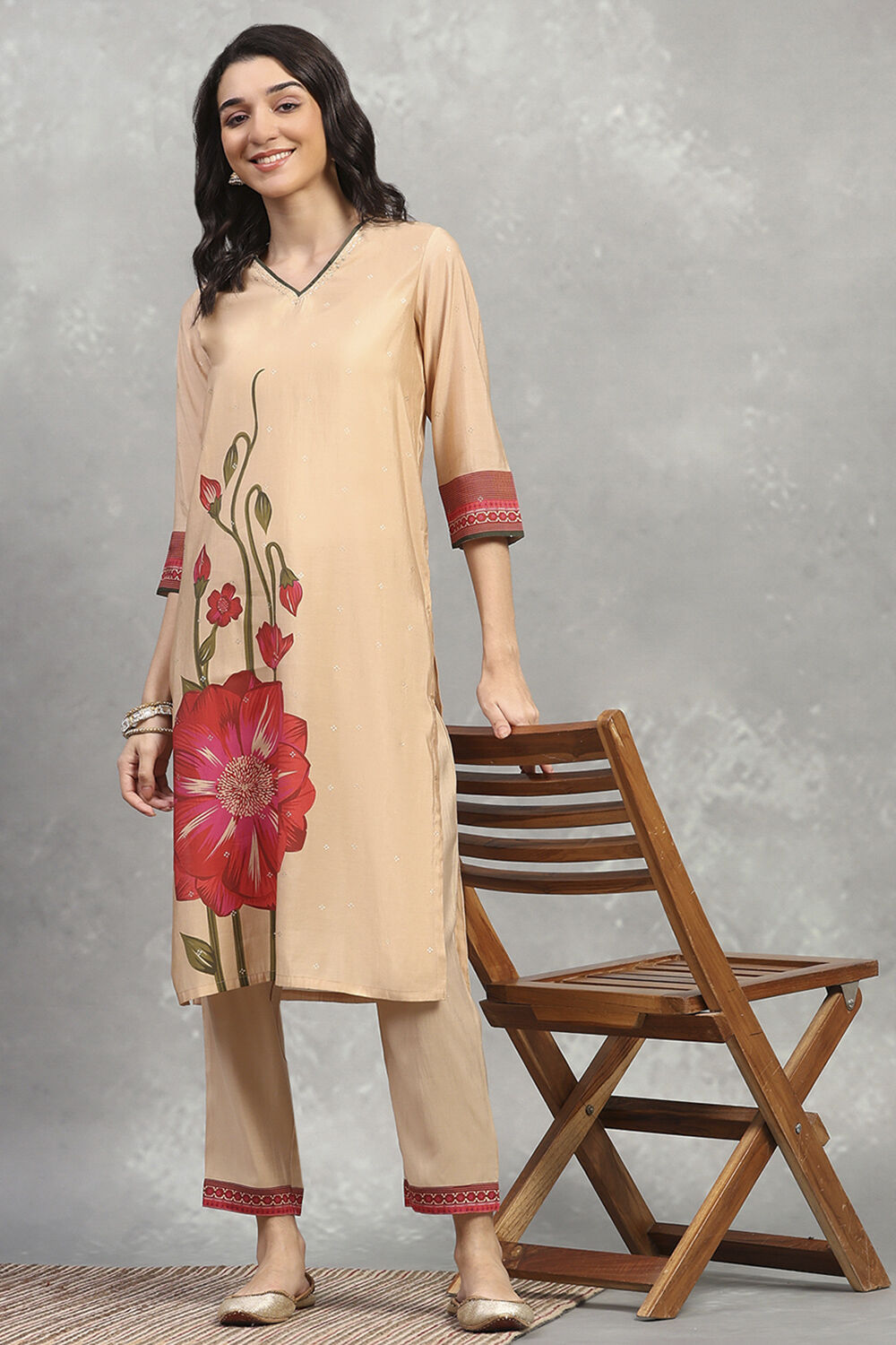 Golden Floral Printed Straight Kurta image number 0