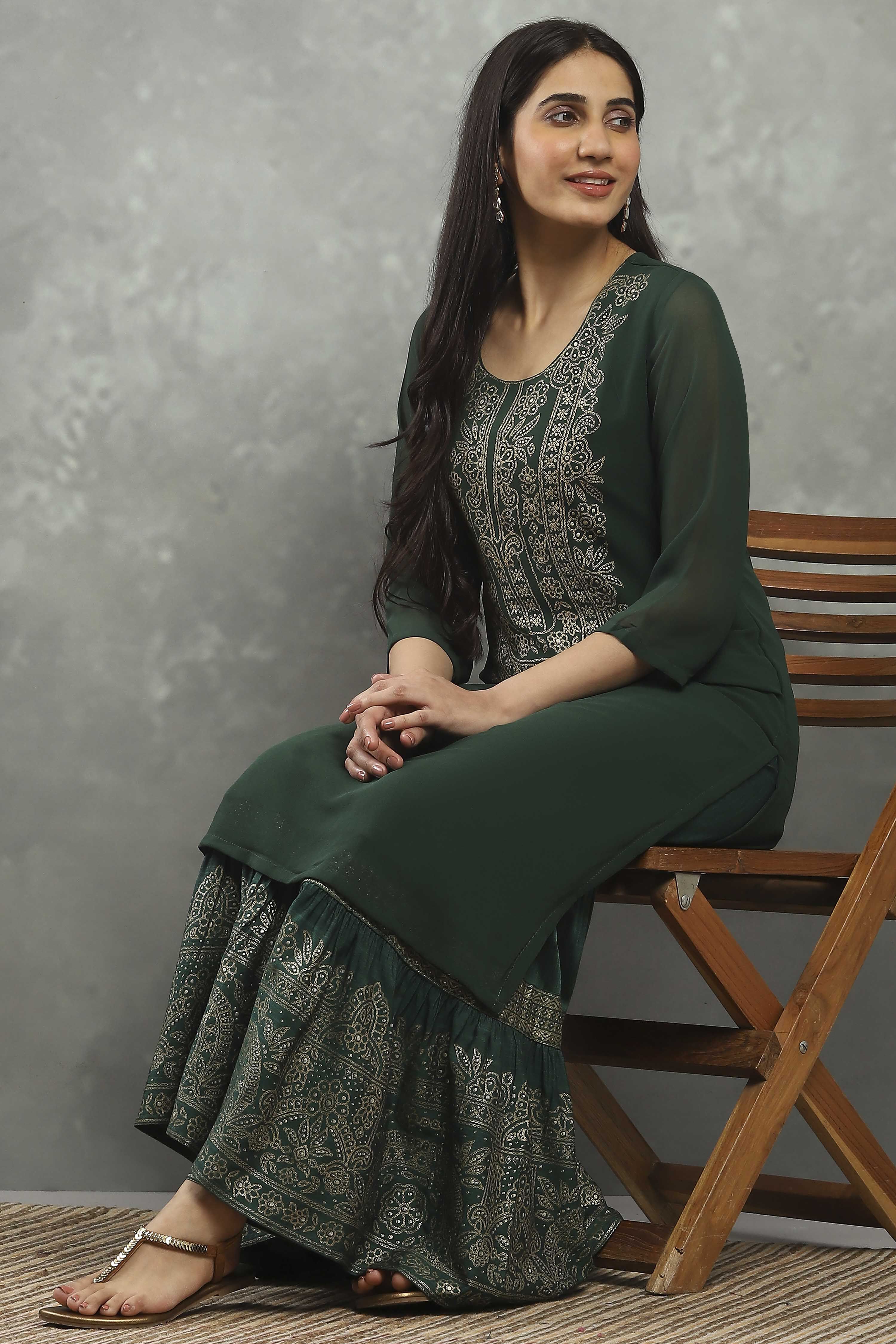 Green Viscose Straight Kurta Pants Set image number 0