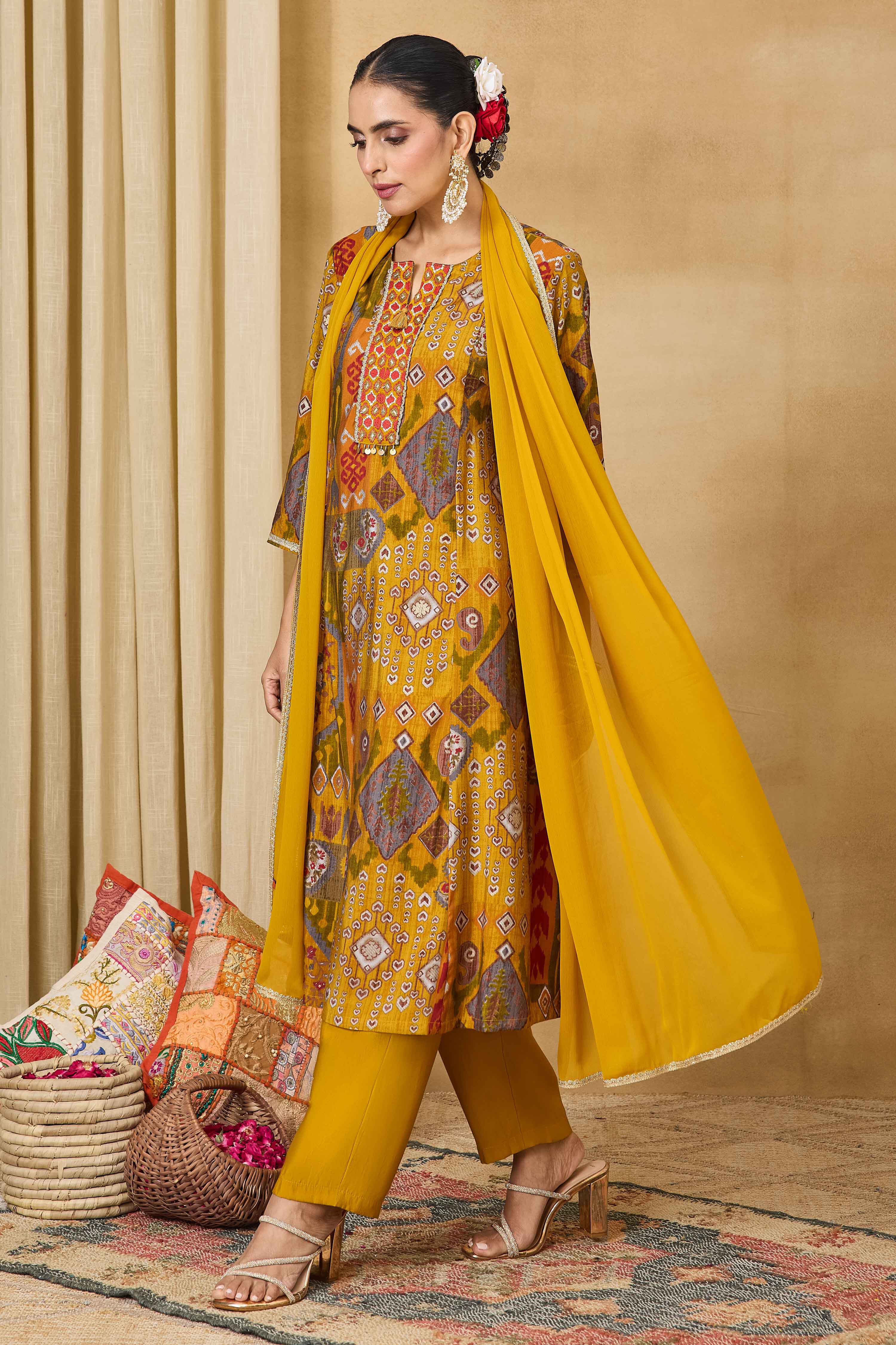 Yellow Viscose Blend Straight Printed Suit Set image number 0