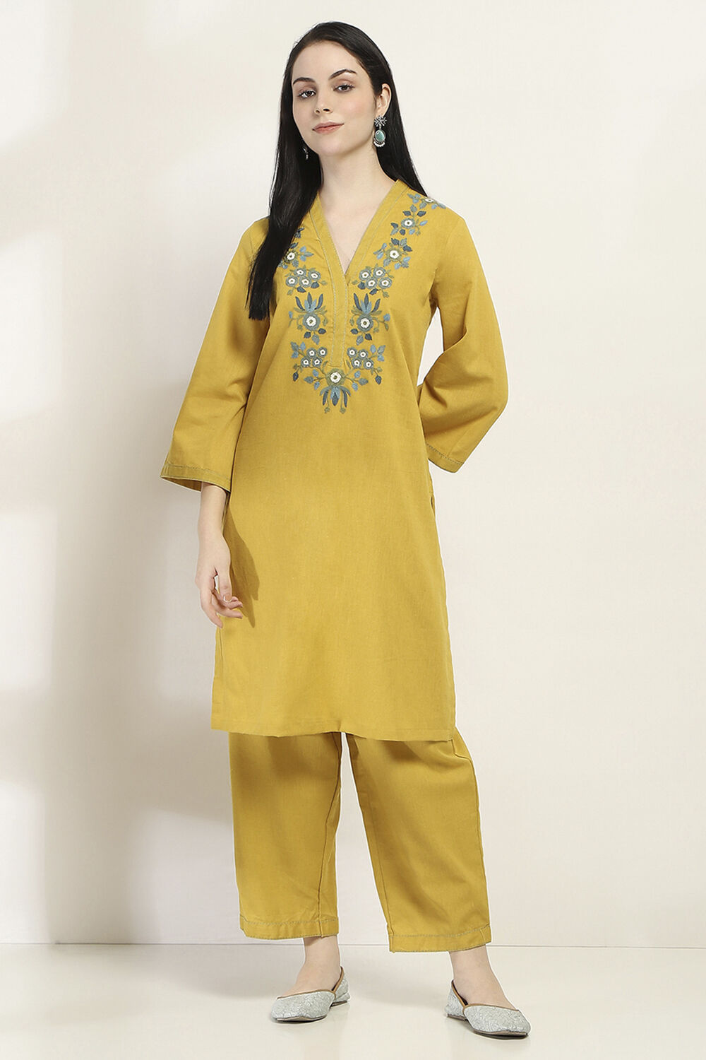 Yellow Cotton Embroidered Straight Kurta Set image number 6