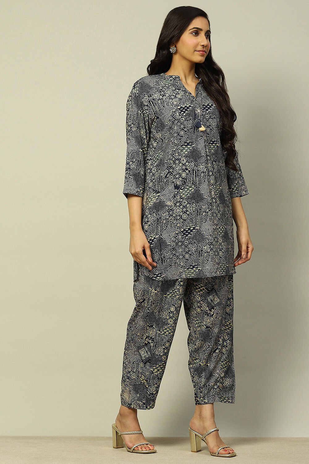 Navy Blue Printed Straight Kurta Pants Co-ord Set image number 5