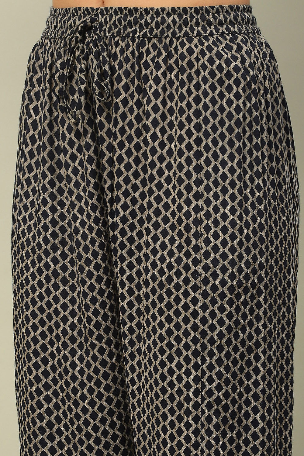 Navy Blue Viscose Blend Straight Printed Kurta Salwar Suit Set image number 2