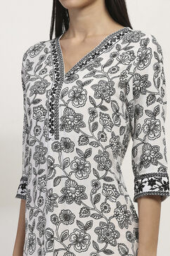 White and Black Printed Straight Suit Set image number 1