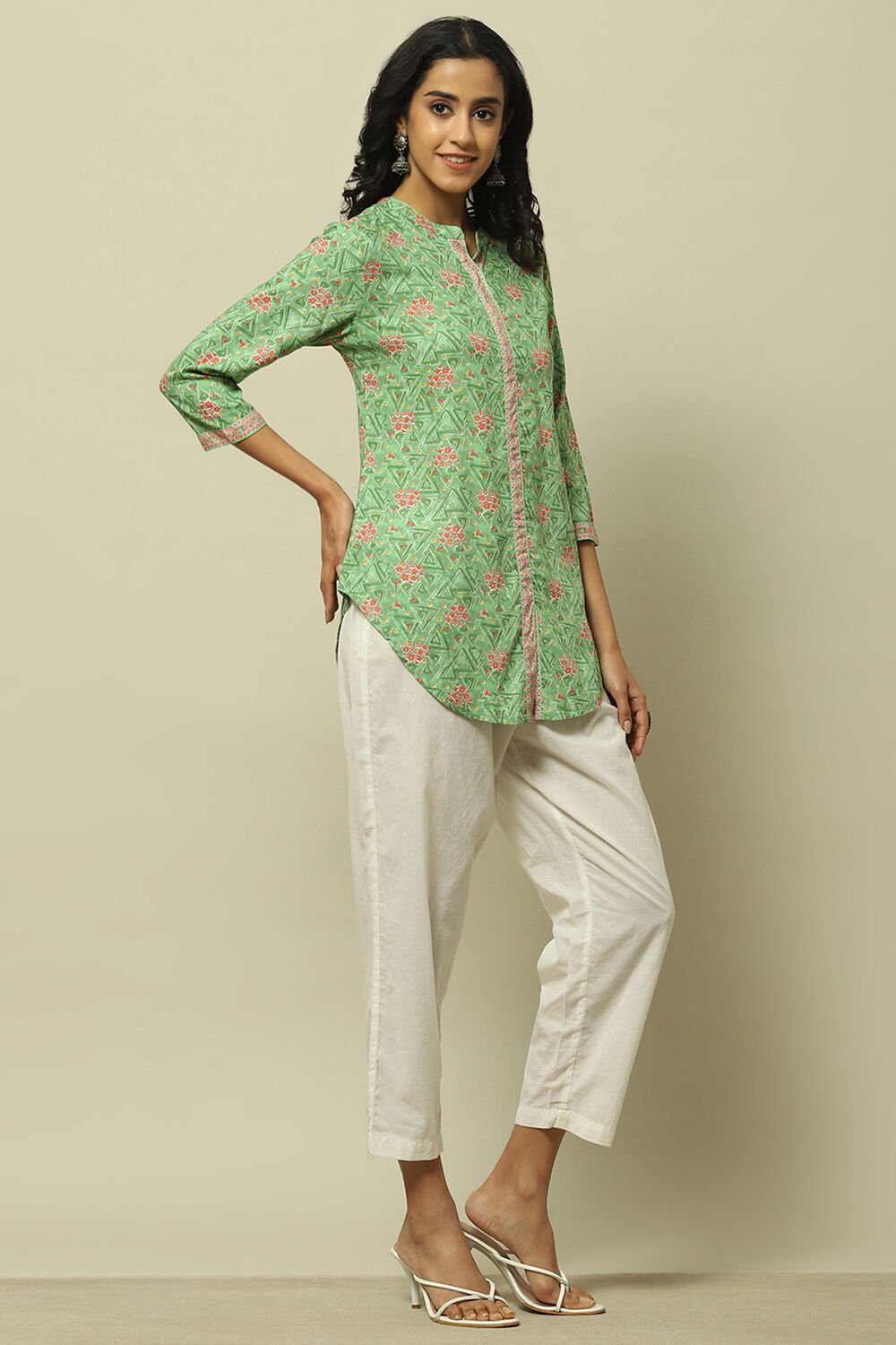 Green Floral Printed Straight Kurti image number 0