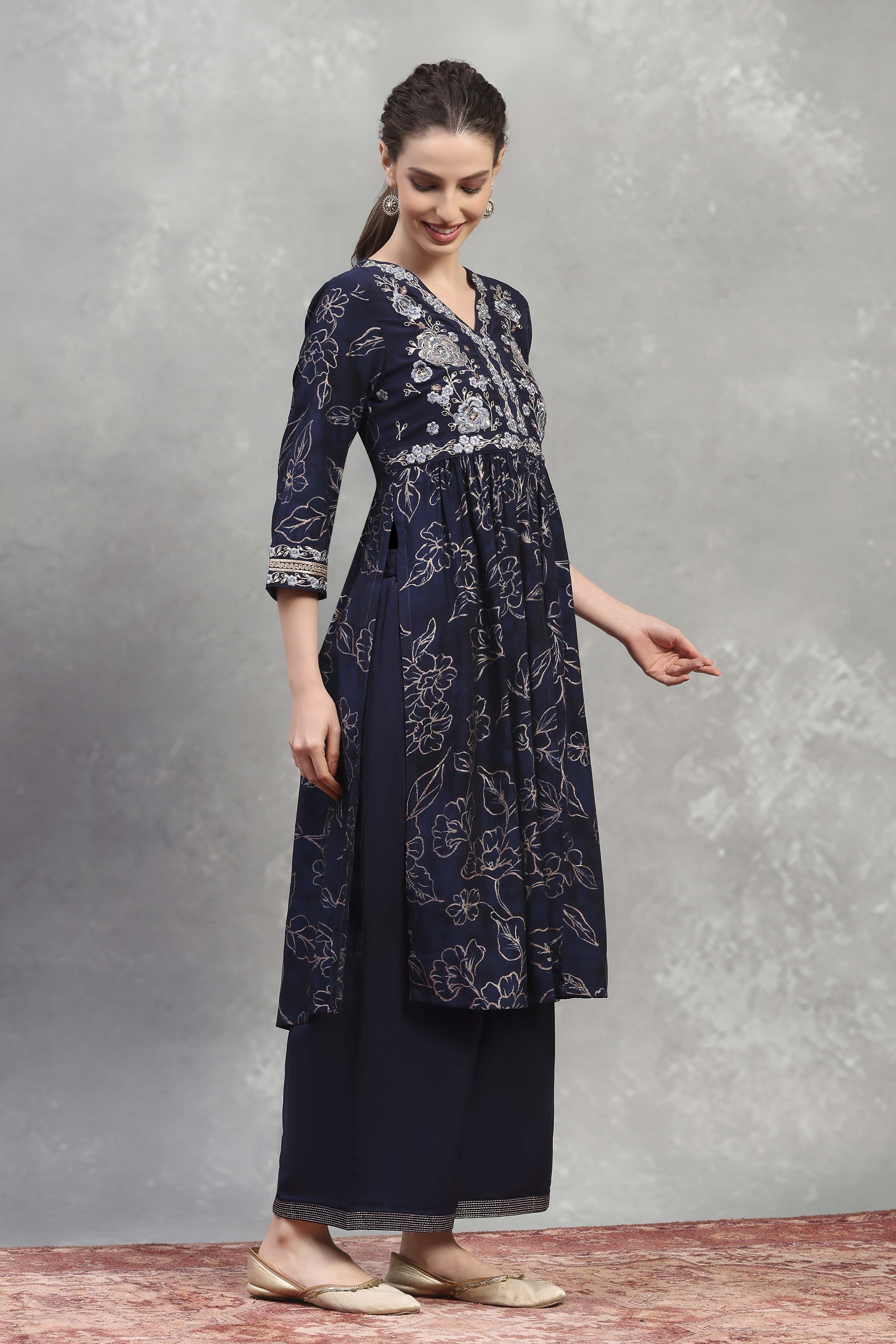 Indigo Blue Viscose Blend Printed Gathered Kurta Pants Set image number 5