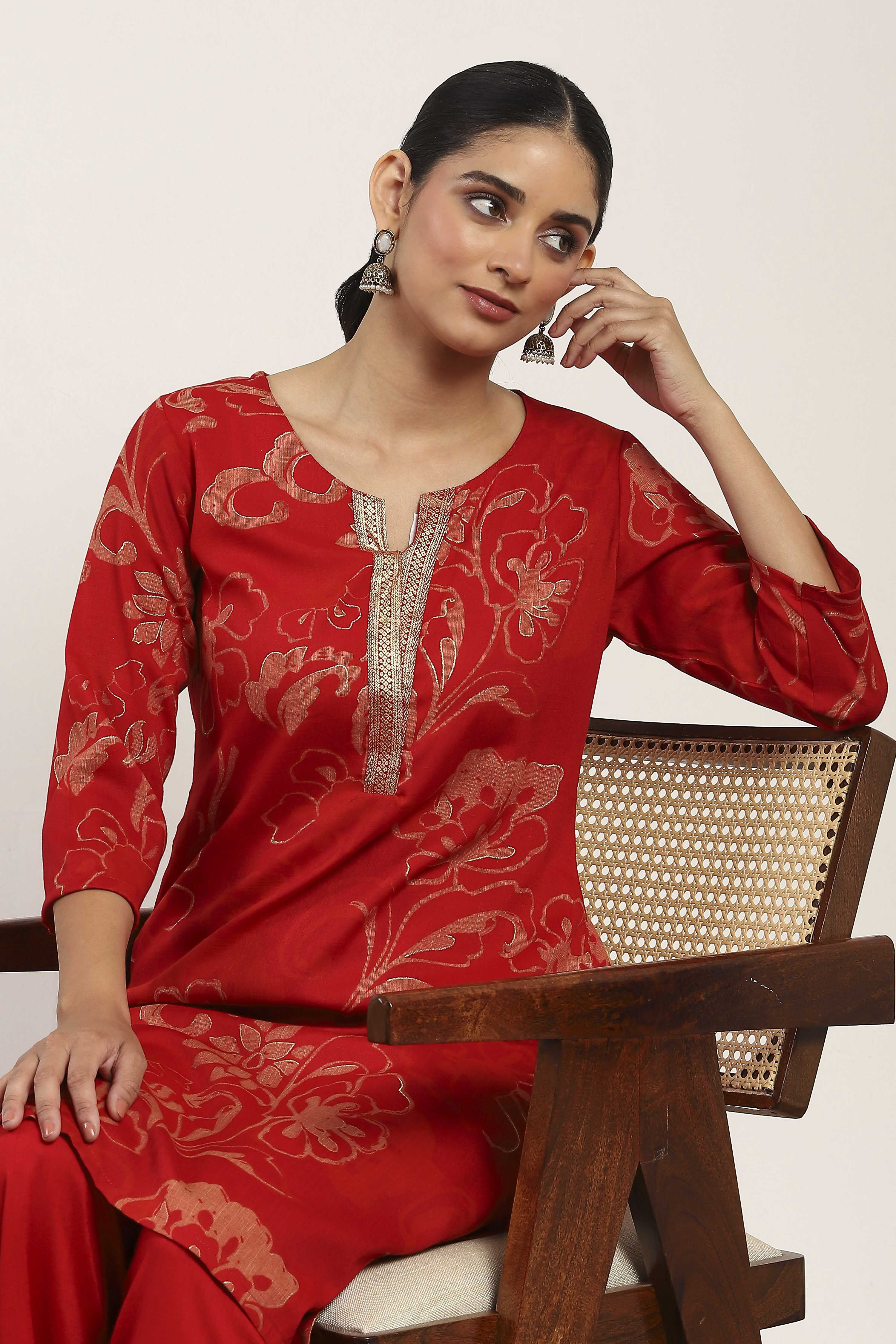Red Viscose Polyester Viscose Rayon Kurta Pants Set image number 6