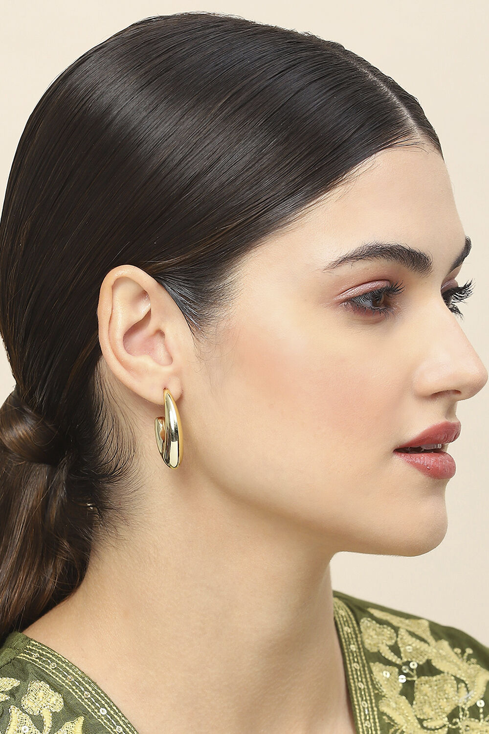 Gold Oxidised Alloy Earrings image number 3