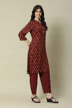 Red Cotton Blend Straight Printed Kurta Palazzo Suit Set image number 5