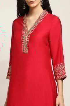 Red Solid Straight Suit Set image number 1