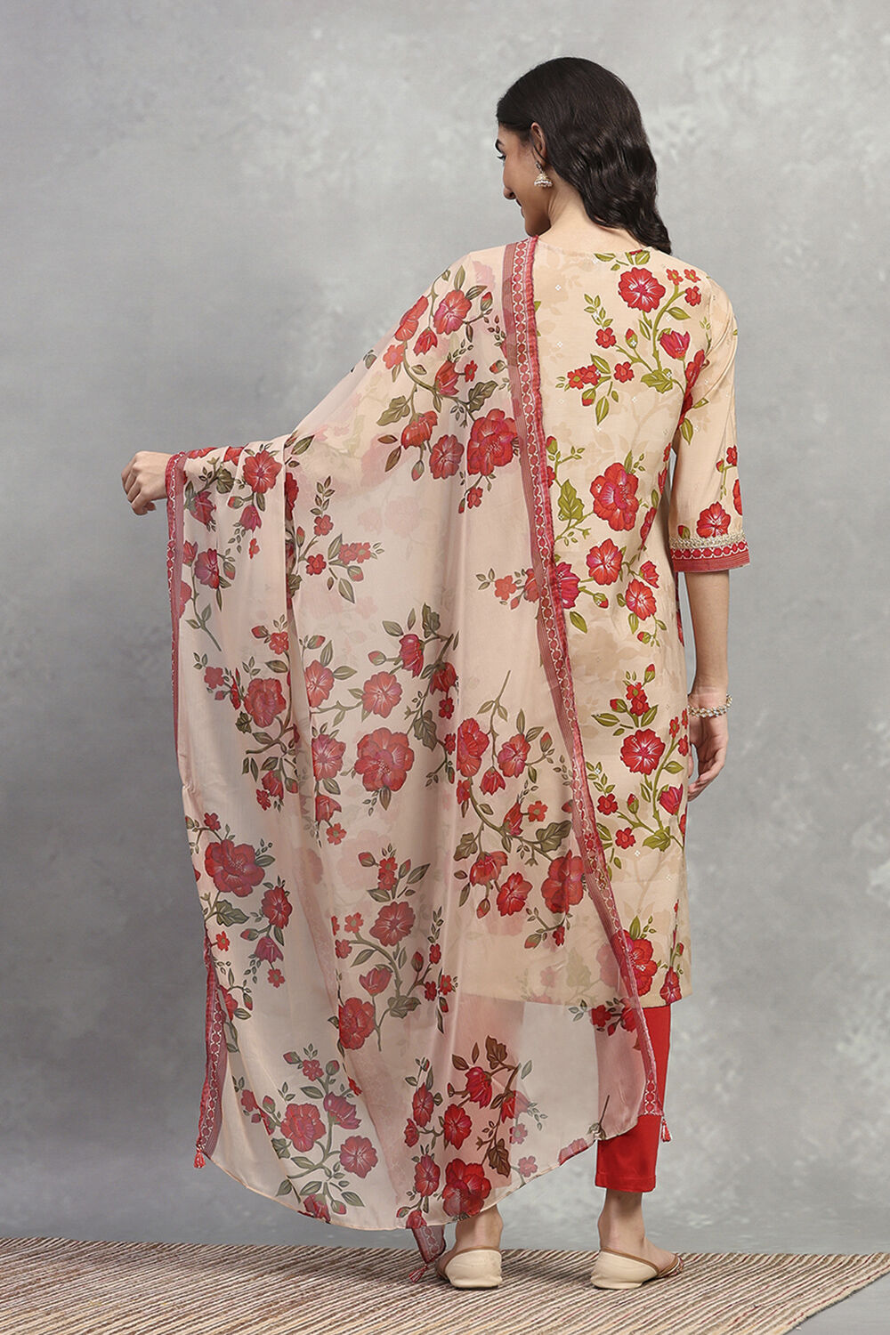 Gold Polyester Printed Dupatta image number 1