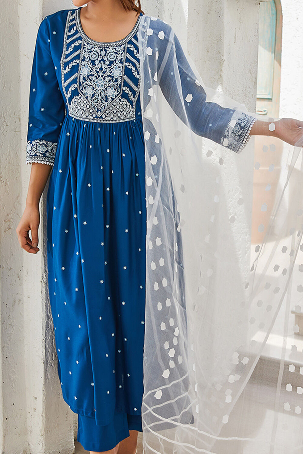 White Organza Geometric Printed Dupatta image number 1