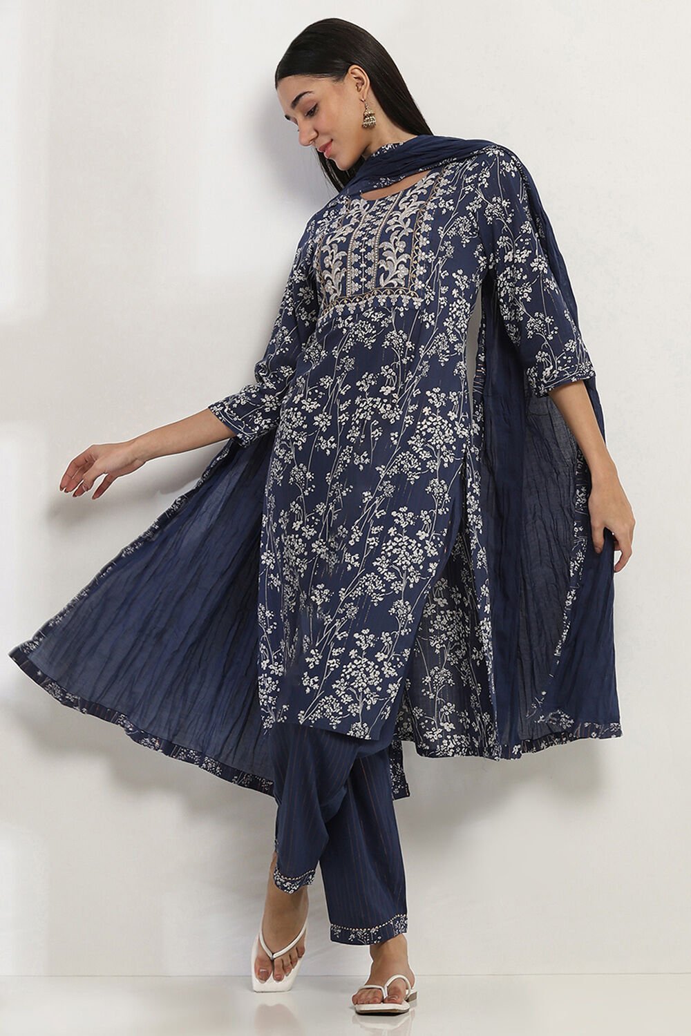 Indigo Cotton Straight Set image number 0
