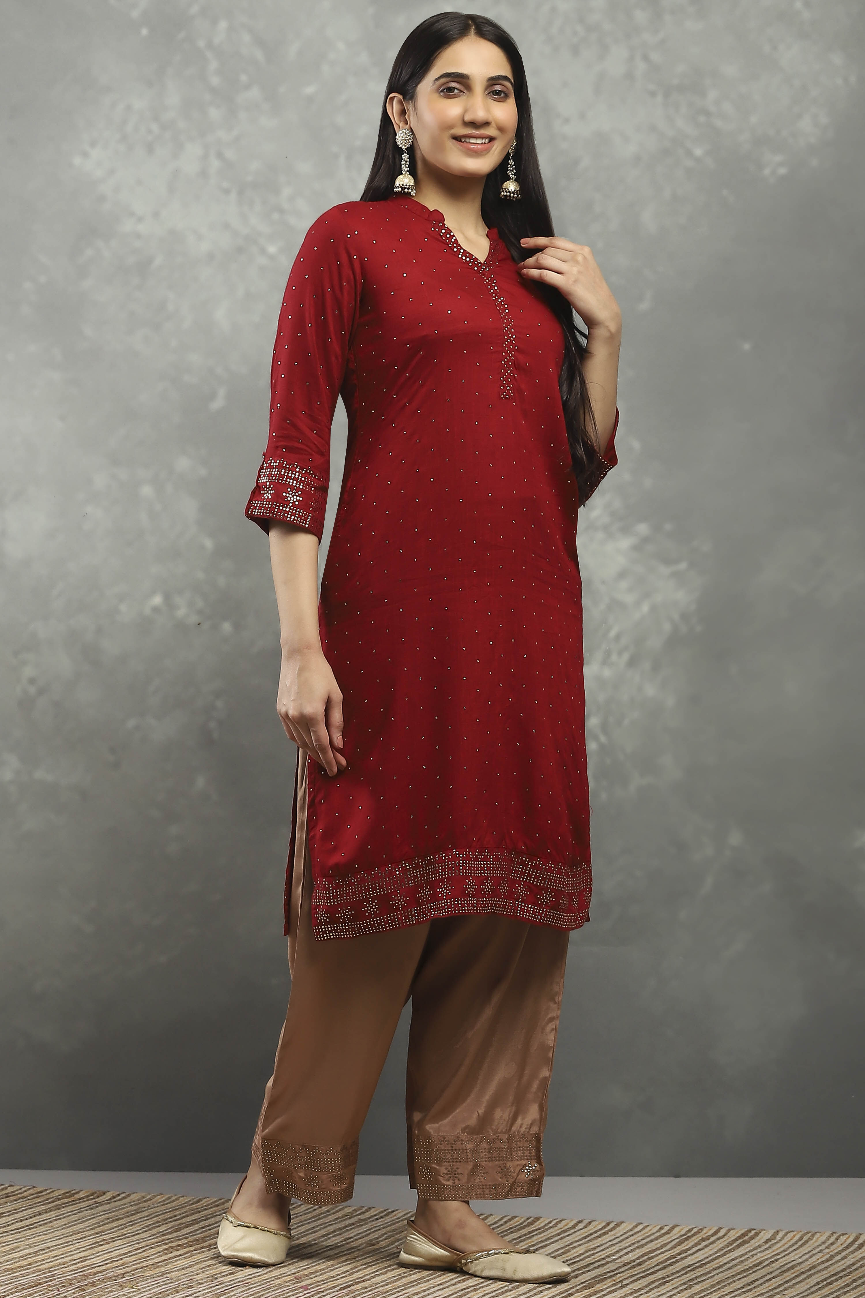 Maroon Viscose Straight Kurta Pants Set image number 5