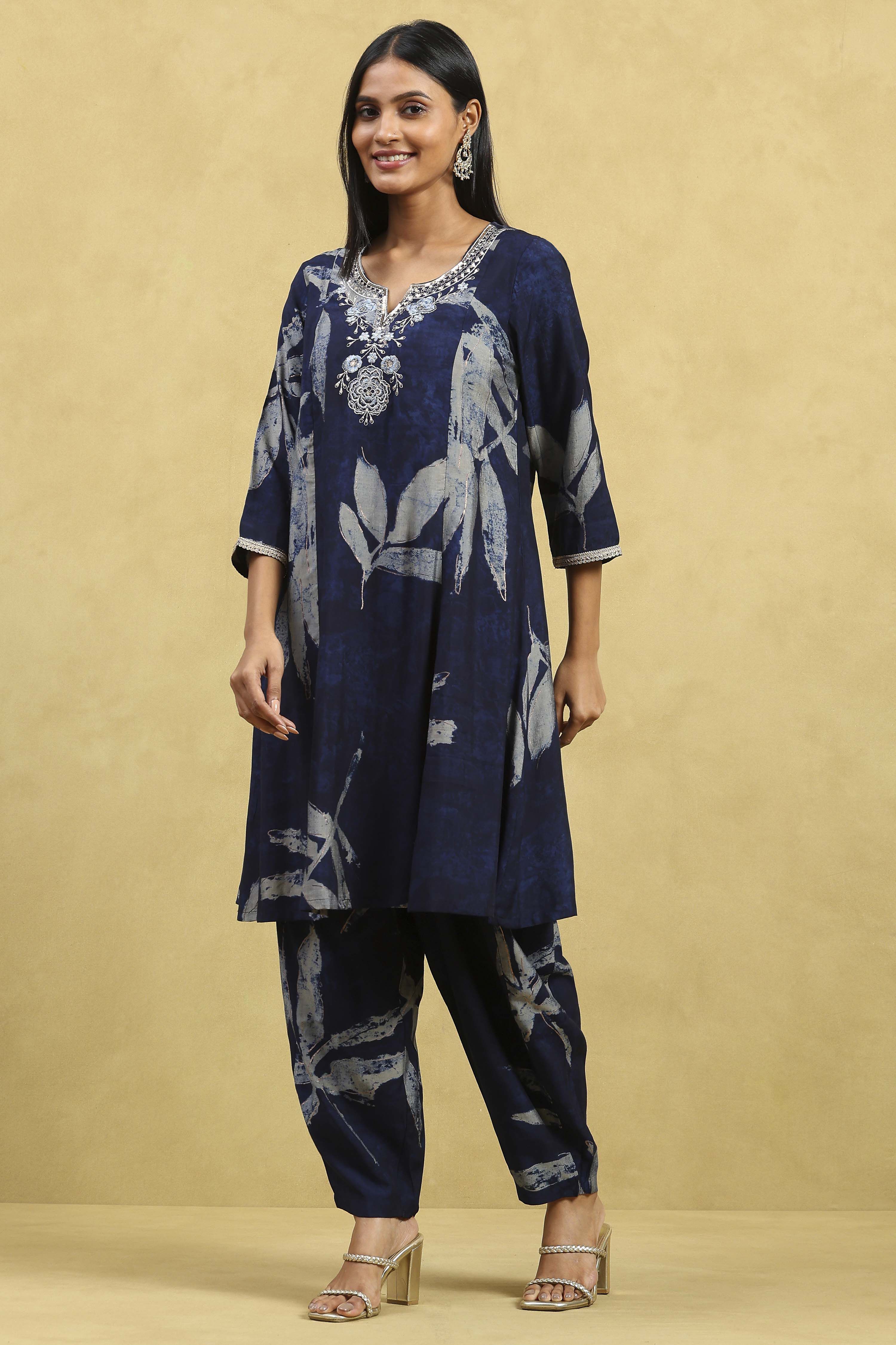 Indigo Blue Viscose Blend Printed Kalidar Kurta Pants Set image number 3