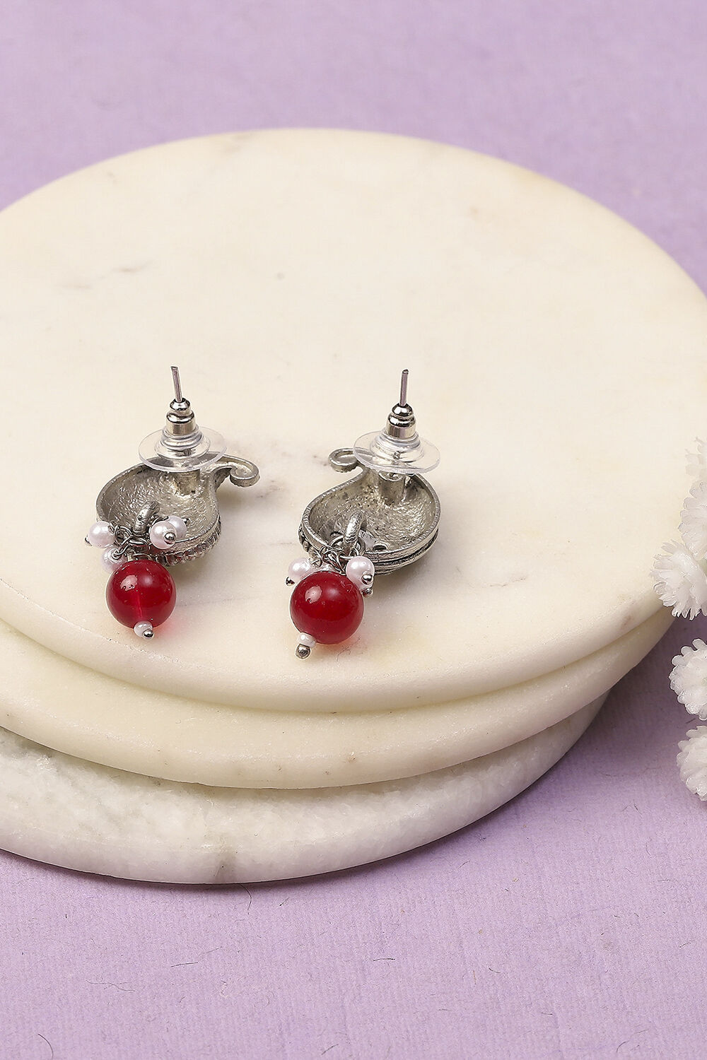 Red Oxidised Alloy Earrings image number 2