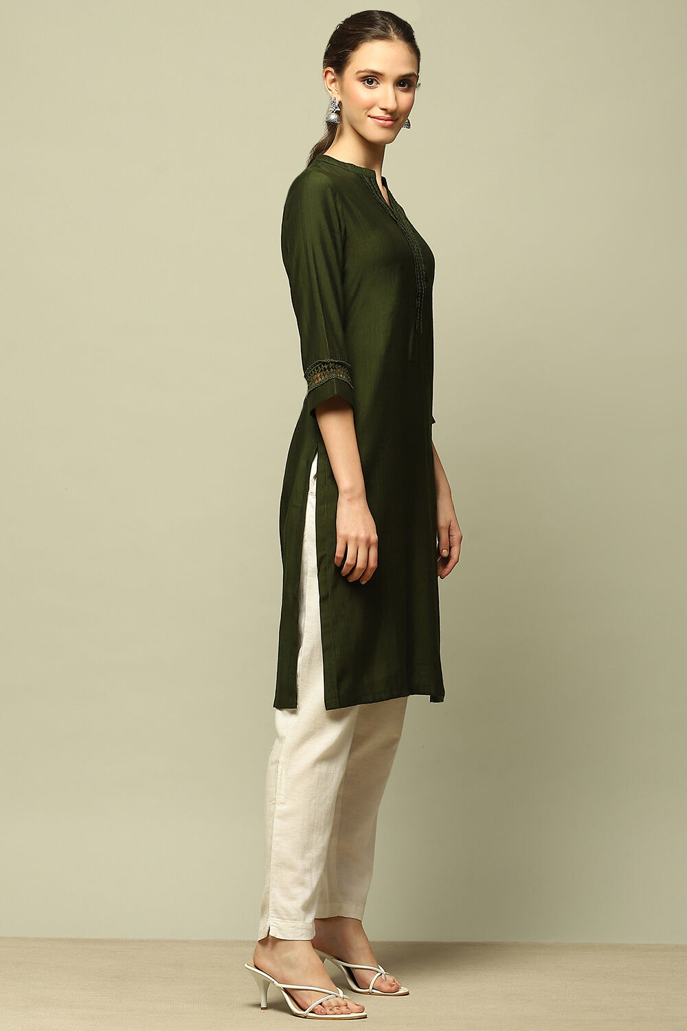 Olive Green Solid Straight Kurta image number 4