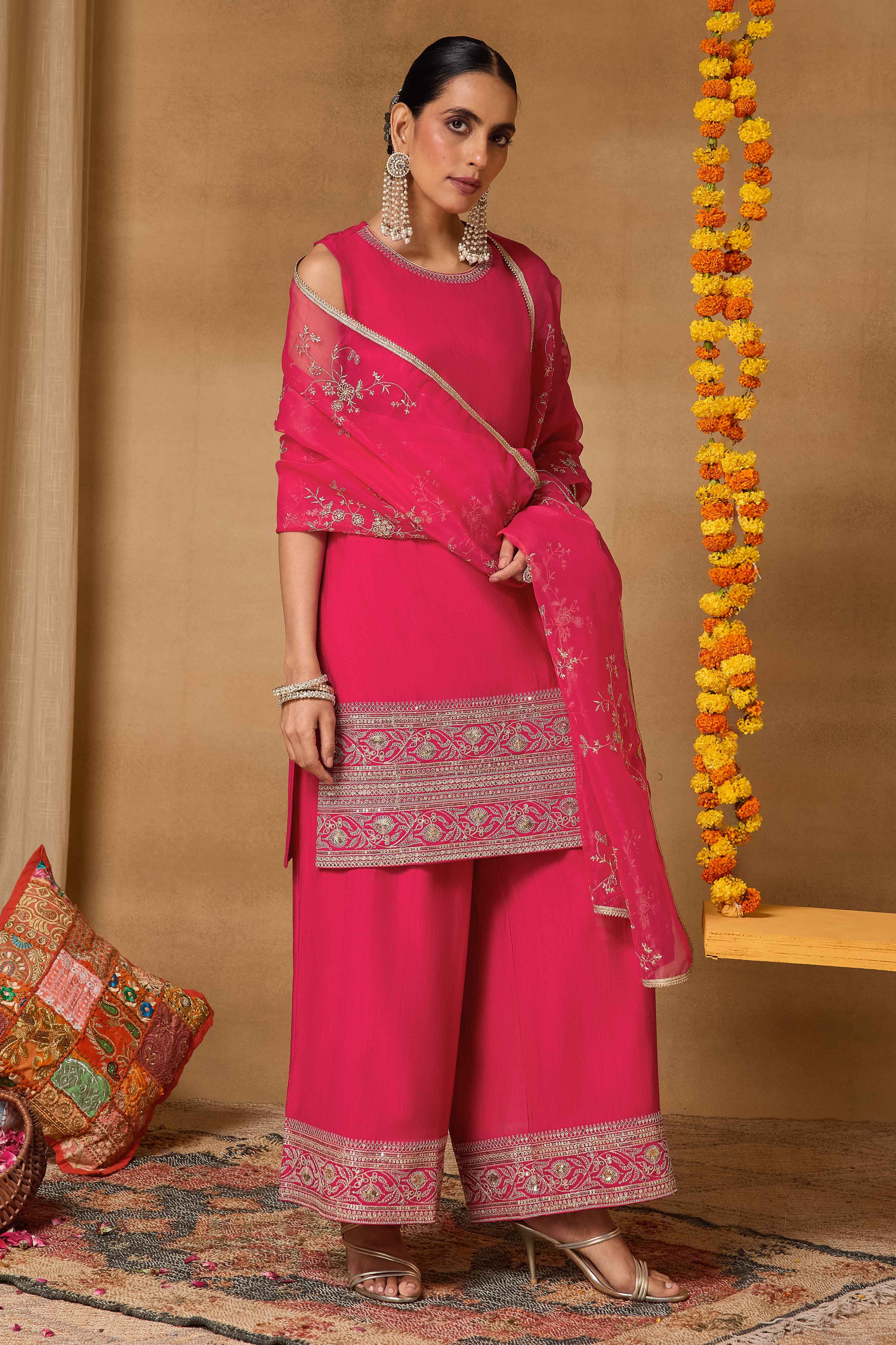 Pink Viscose Blend Straight Solid Suit Set image number 6