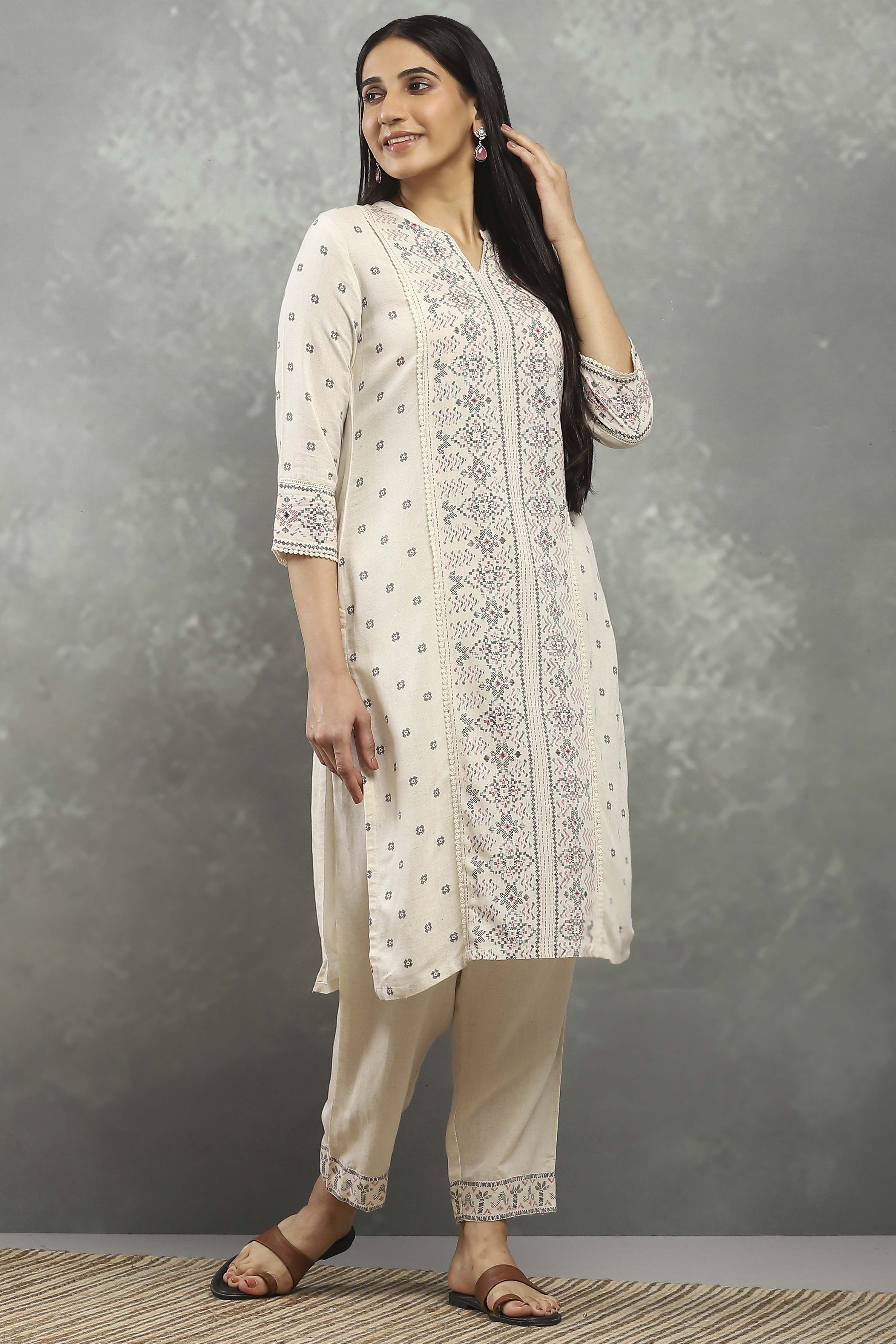 Off White Polyester Straight Kurta Pants Set image number 0