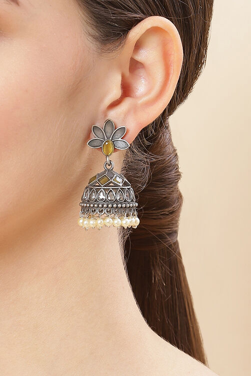 Yellow Alloy Earrings image number 1