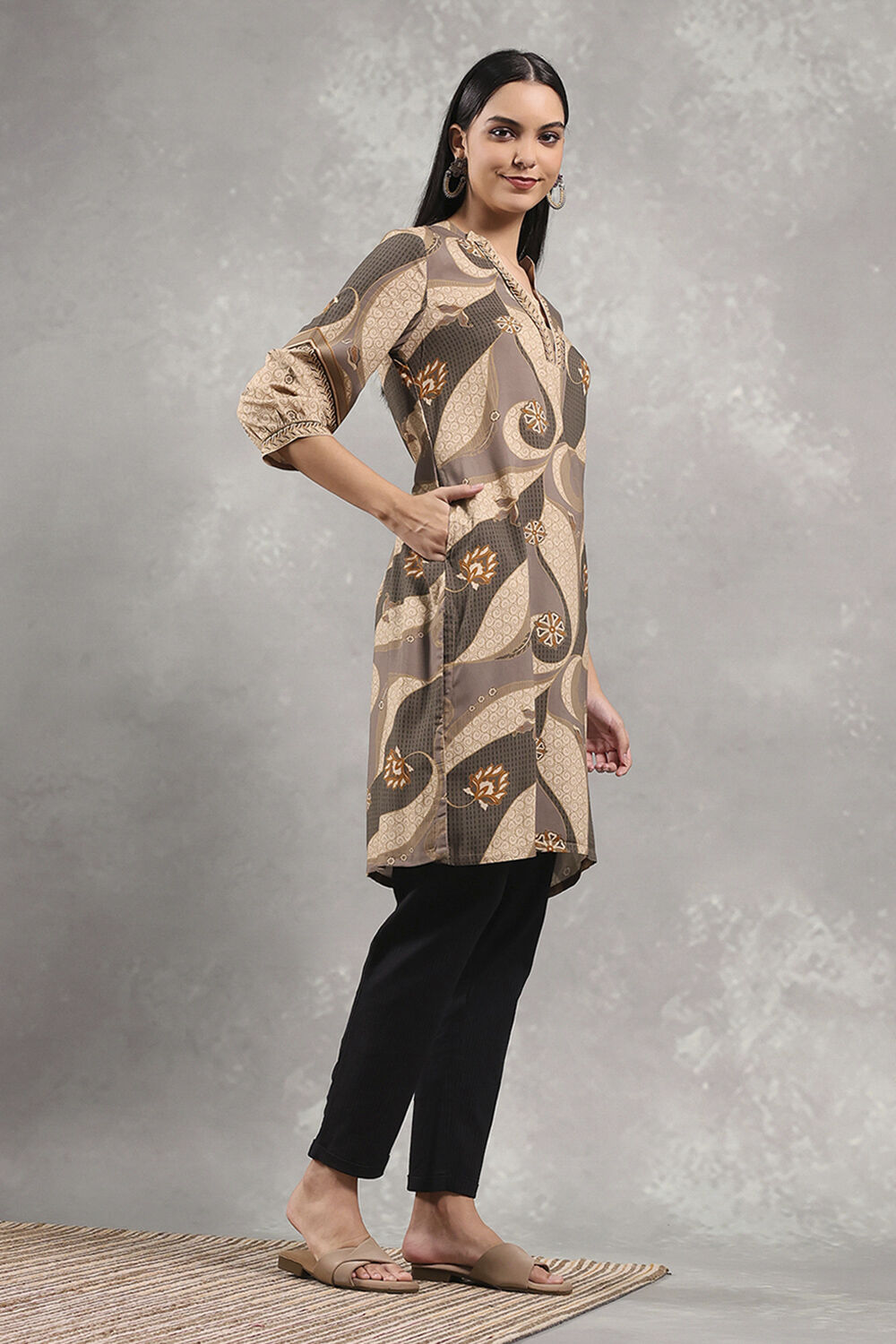 Green and Yellow Printed Straight Kurta image number 4