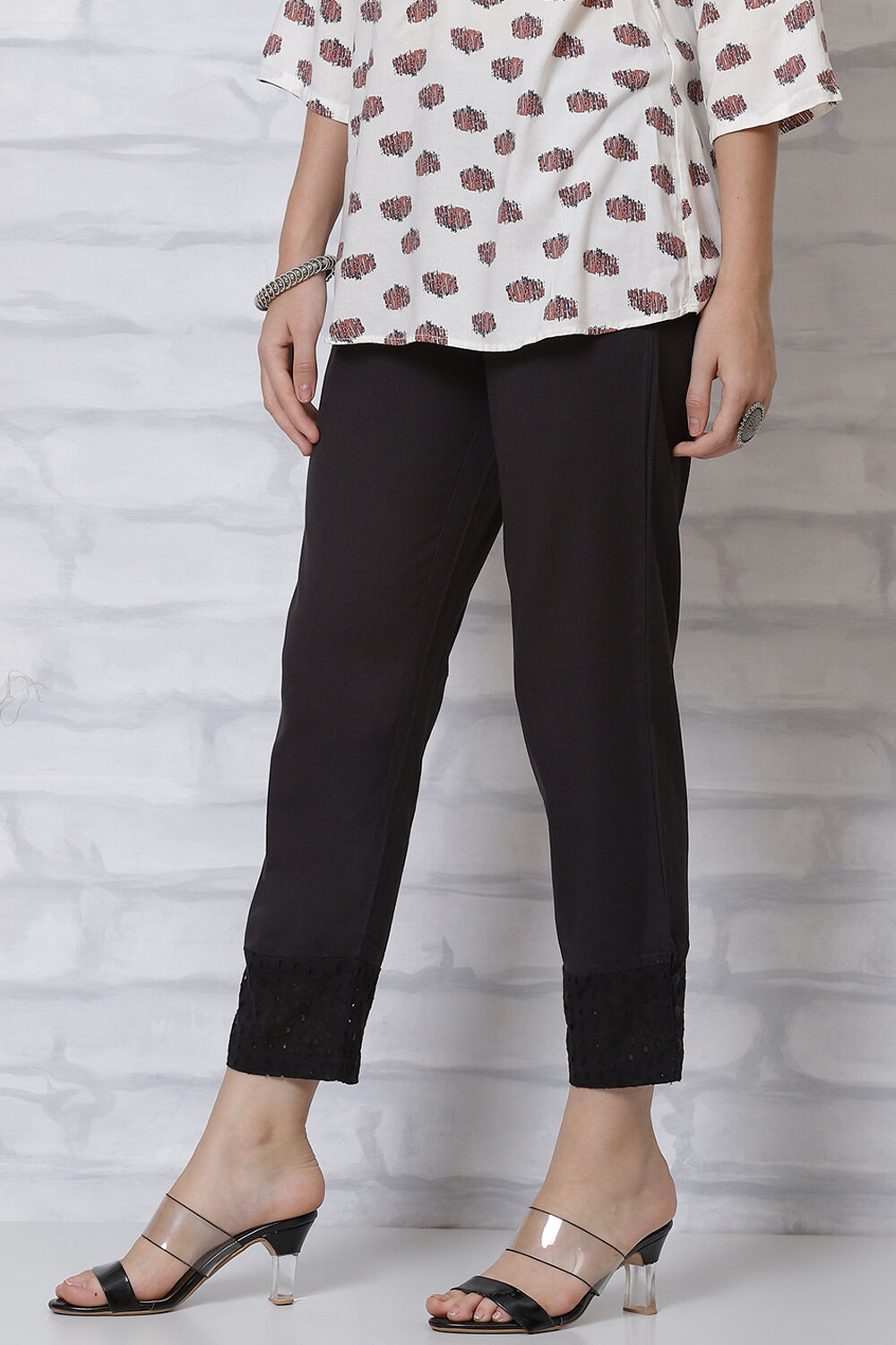 Buy Black Solid Slim Pants 1N by Rangriti