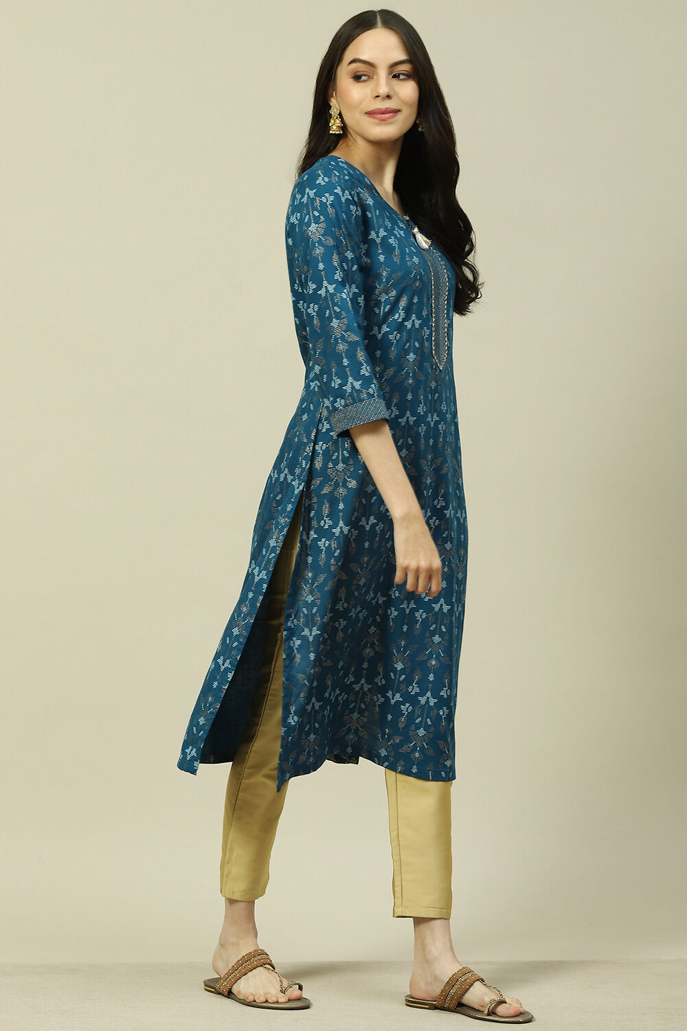 Red LIVA Straight Kurta image number 3