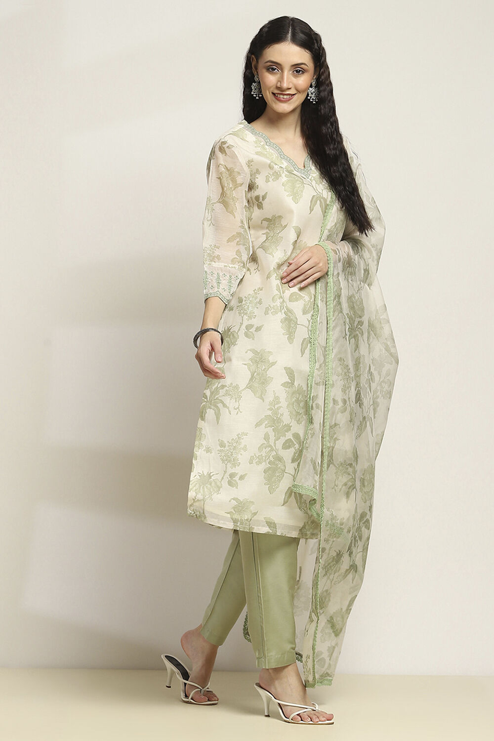 Green Polyester Straight Suit Set With Dupatta image number 5