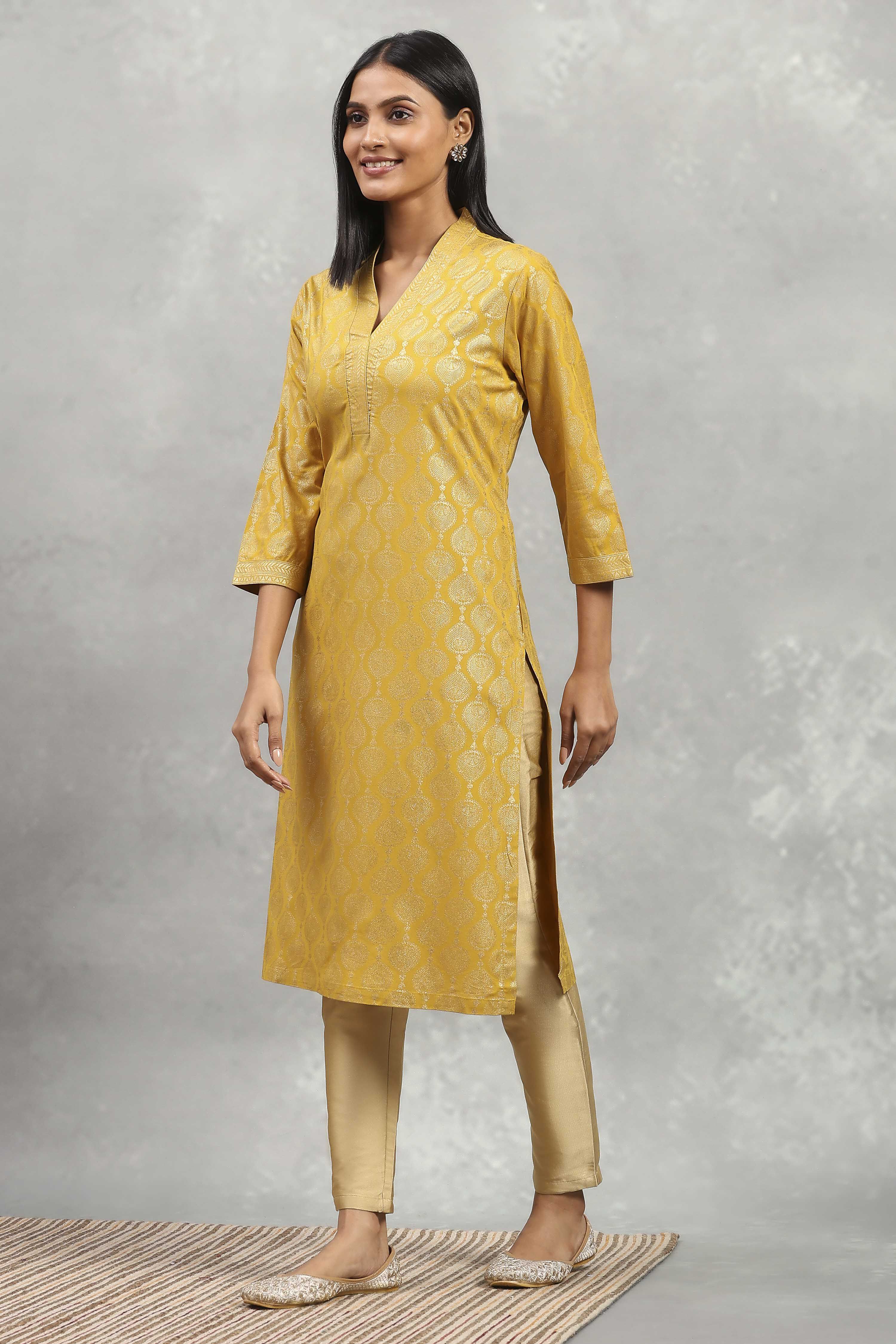 Pink Viscose Blend Printed Straight Kurta image number 2