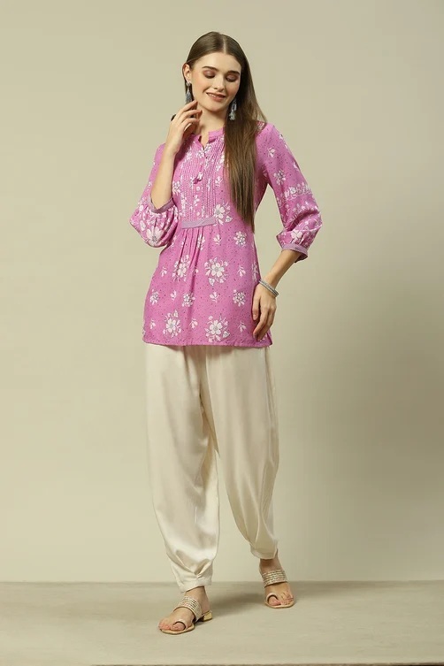 trendy bottom wear for women