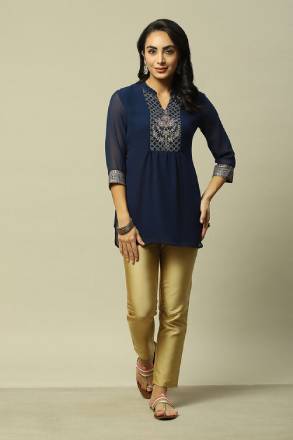 Styling the Indigo Viscose Straight Solid Top