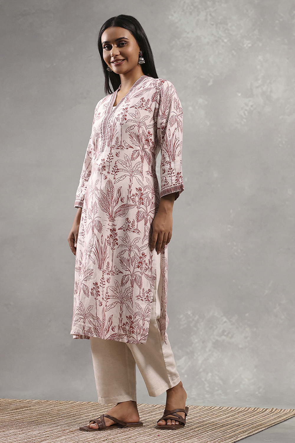 Off White Viscose Rayon Printed Straight Kurta image number 2