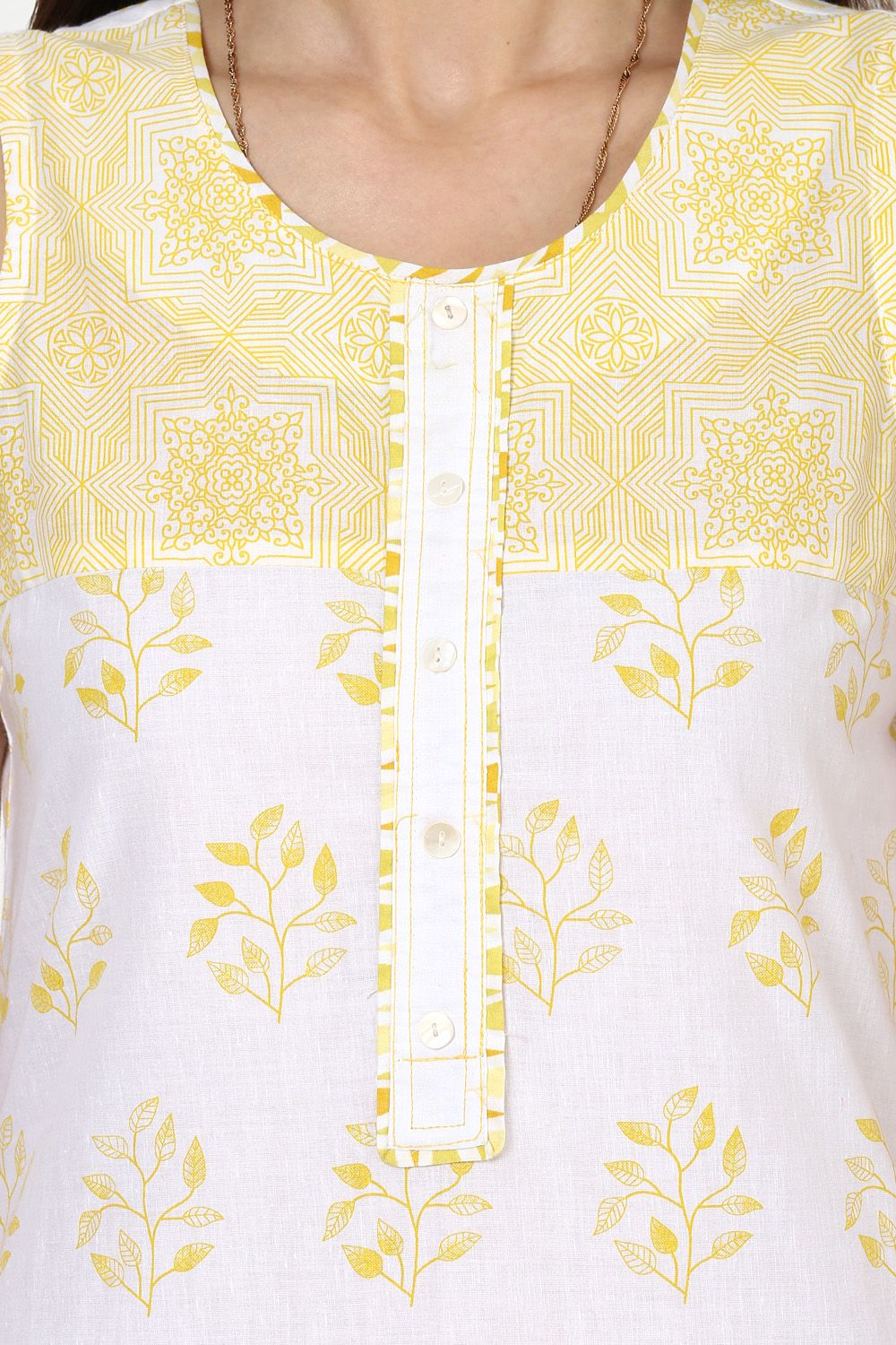 White Straight Cotton Kurta image number 4